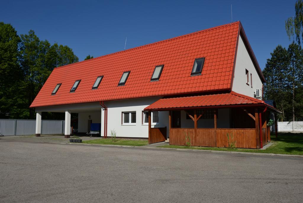 Skolici Stredisko Abena S Ubytovanim Lejlighed Ostrava Eksteriør billede